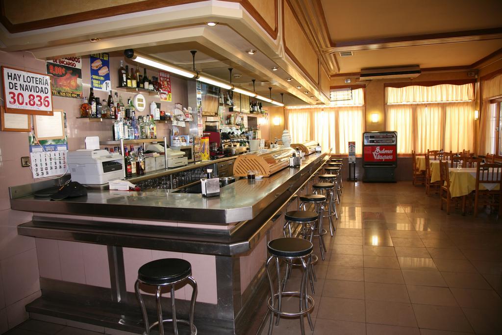 Hostal Santa Barbara Socuéllamos エクステリア 写真